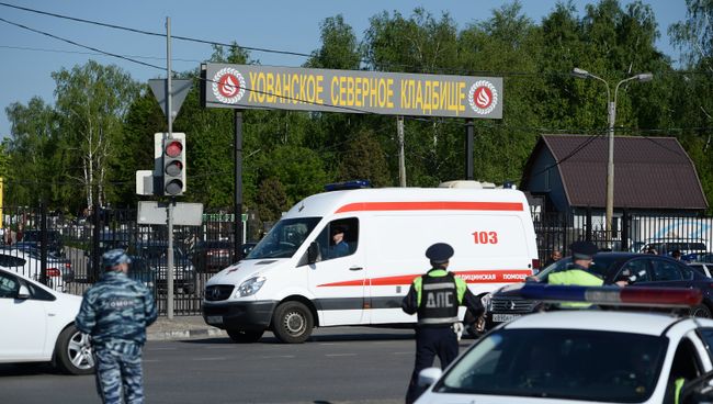Массовая драка на Хованском кладбище в Москве