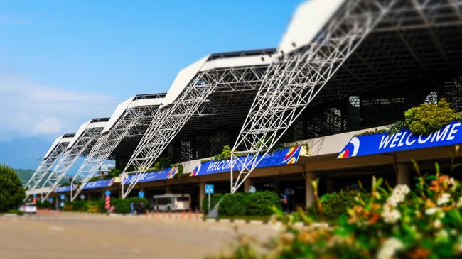 В Международном аэропорту Сочи. Архив