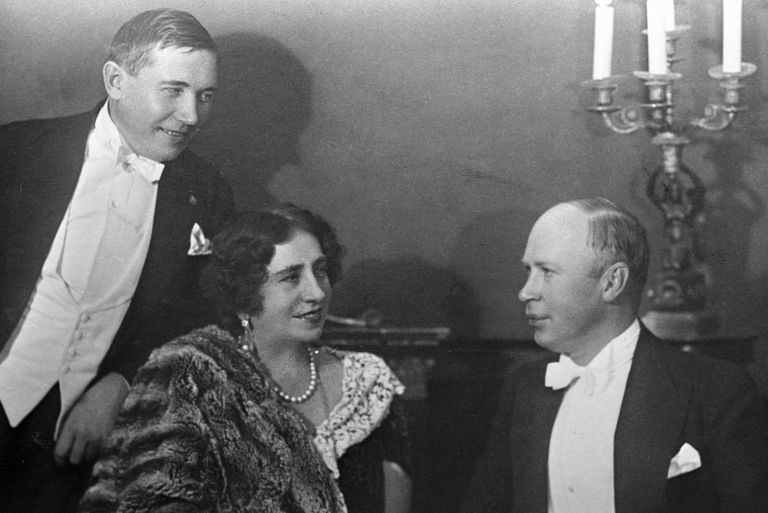 Николай Голованов, Антонина Нежданова и Сергей Прокофьев. 01.01.1935 Николай Голованов, Антонина Нежданова и Сергей Прокофьев. 01.01.1935