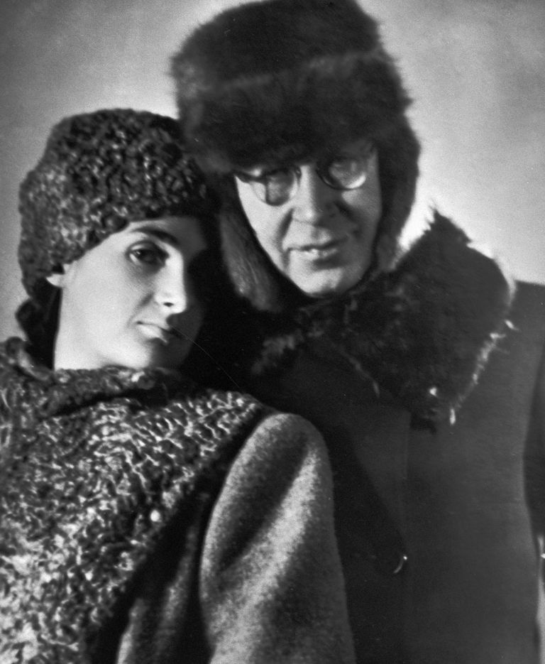Композитор Сергей Прокофьев с женой Мирой Мендельсон-Прокофьевой. 15.01.1948 Композитор Сергей Прокофьев с женой Мирой Мендельсон-Прокофьевой. 15.01.1948