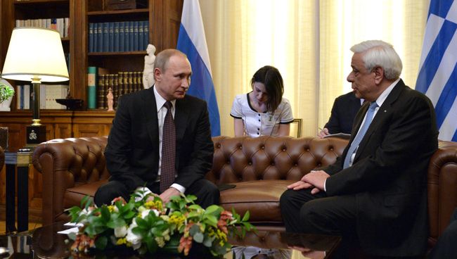 Президент России Владимир Путин и президент Греческой Республики Прокопис Павлопулос во время встречи в Афинах Президент России Владимир Путин и президент Греческой Республики Прокопис Павлопулос во время встречи в Афинах
