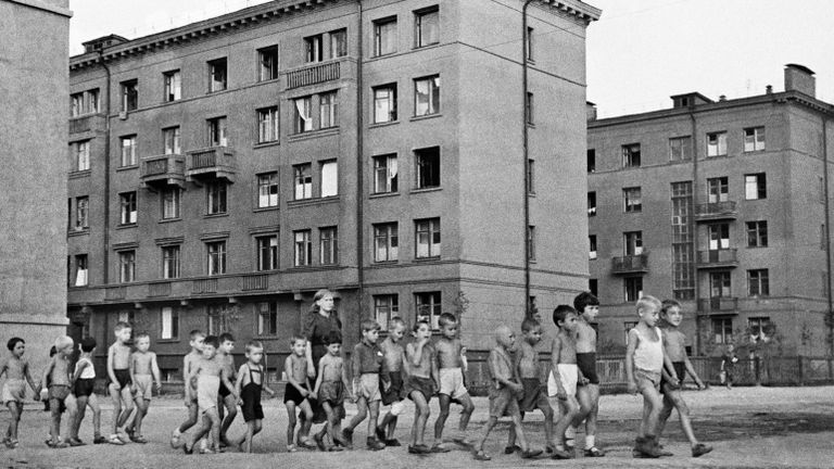 Дети на улицах города. Москва, 23 июня 1941 год Дети на улицах города. Москва, 23 июня 1941 год
