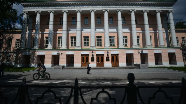 Здание Московской городской Думы на Страстном бульваре в Москве