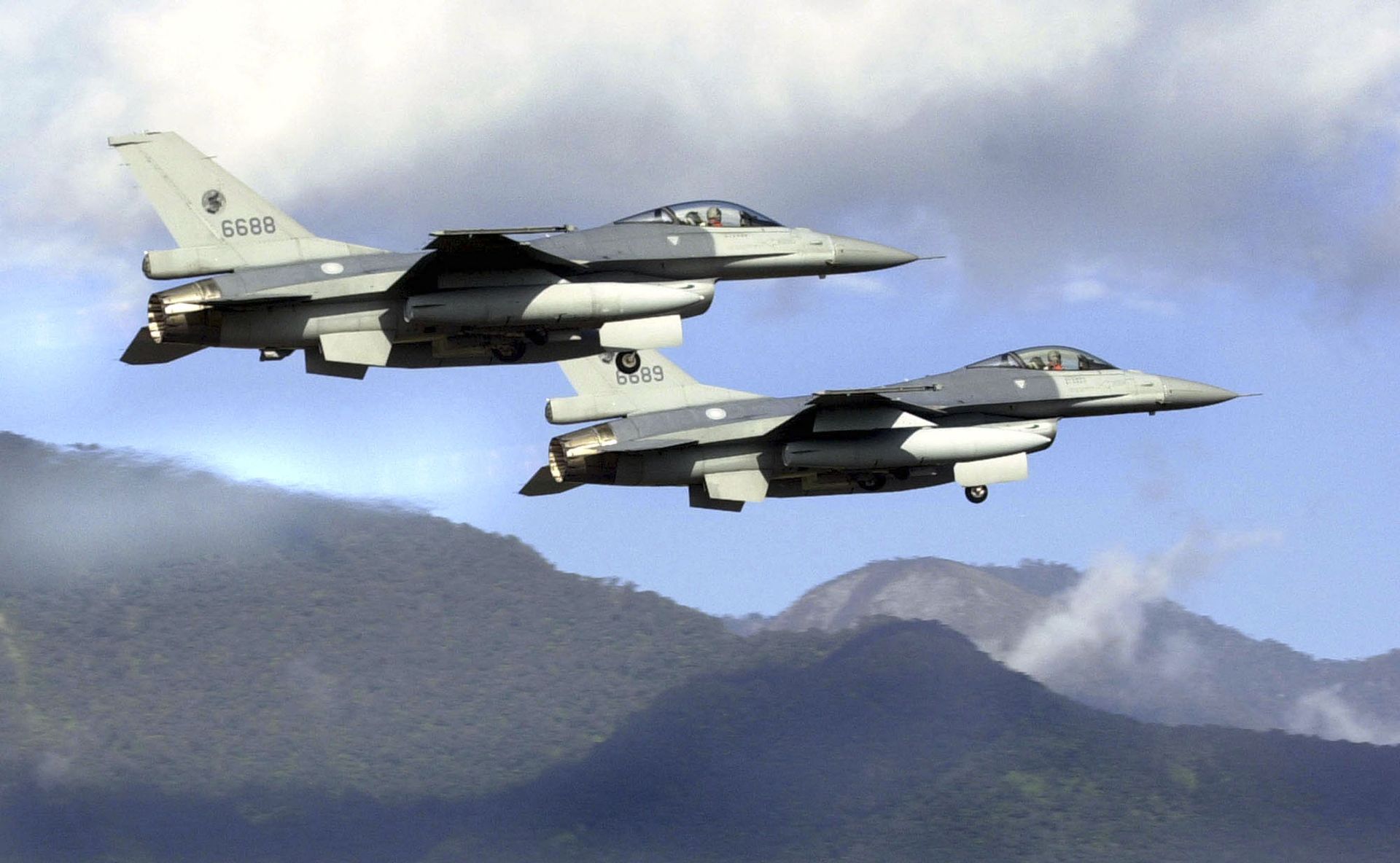 Истребители F-16 ВВС Тайваня - РИА Новости, 1920, 30.05.2024