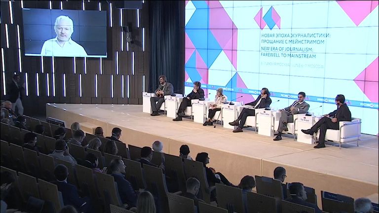 Выступление Джулиана Ассанжа на медиафоруме в МИА Россия сегодня
