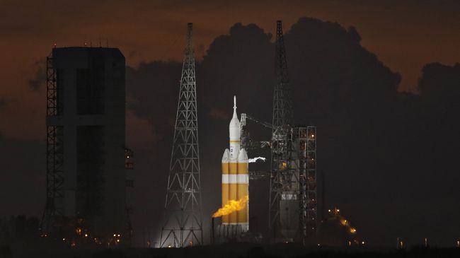 Ракета Delta 4-Heavy компании United Launch Alliance перед стартом на мысе Канаверал, США. Архивное фото Ракета Delta 4-Heavy компании United Launch Alliance перед стартом на мысе Канаверал, США. Архивное фото