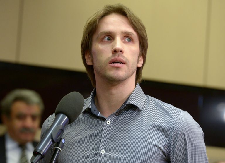 Артист балета Андрей Меркурьев на награждении лауреатов международного конкурса им. Олеся Бузины. Апрель 2016 года Артист балета Андрей Меркурьев на награждении лауреатов международного конкурса им. Олеся Бузины. Апрель 2016 года