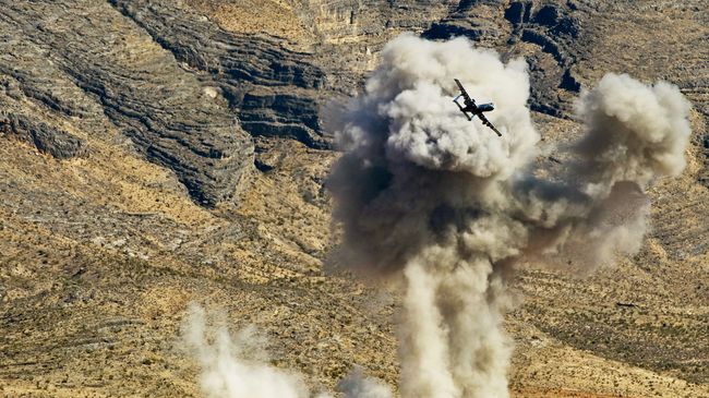 Самолет A-10 ВВС США, архивное фото Самолет A-10 ВВС США, архивное фото