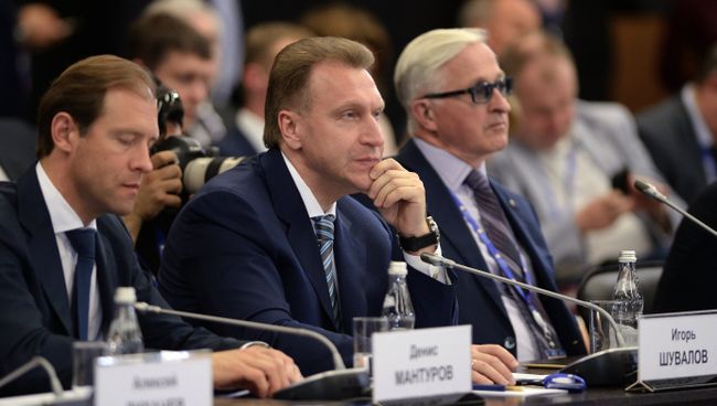Первый заместитель председателя правительства РФ Игорь Шувалов на Петербургском экономическом форуме Первый заместитель председателя правительства РФ Игорь Шувалов на Петербургском экономическом форуме