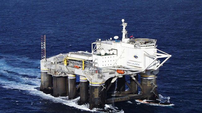 Платформа для запуска ракет в рамках проекта Морской старт. Архивное фото Платформа для запуска ракет в рамках проекта Морской старт. Архивное фото