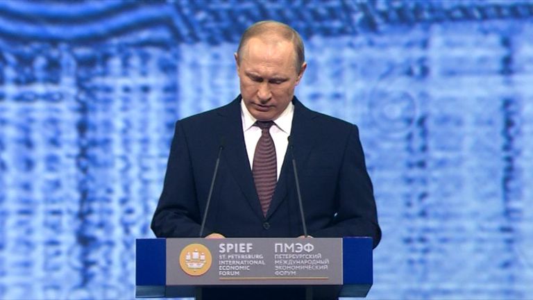 Путин на ПМЭФ о глобальной экономике, отношениях с ЕС и евразийском партнерстве 