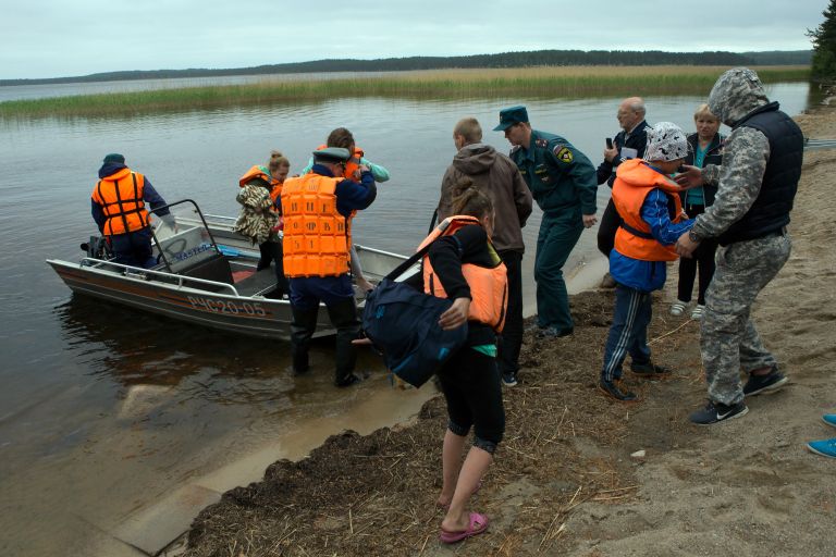 В Карелии во время турпохода погибли дети В Карелии во время турпохода погибли дети