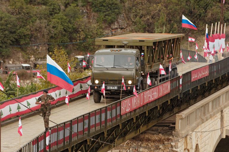 Мост Эль Дамур, восстановленный российскими военнослужащими в Ливане. 2006 год Мост Эль Дамур, восстановленный российскими военнослужащими в Ливане. 2006 год