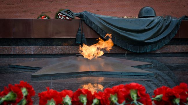 Могила Неизвестного солдата. Архивное фото Могила Неизвестного солдата. Архивное фото
