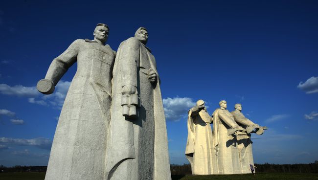 Мемориал памяти 28 героев-панфиловцев. Архивное фото Мемориал памяти 28 героев-панфиловцев. Архивное фото