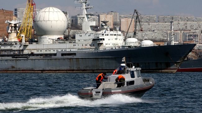 Корабль измерительного комплекса Маршал Крылов в бухте Золотой Рог во Владивостоке. Архивное фото Корабль измерительного комплекса Маршал Крылов в бухте Золотой Рог во Владивостоке. Архивное фото