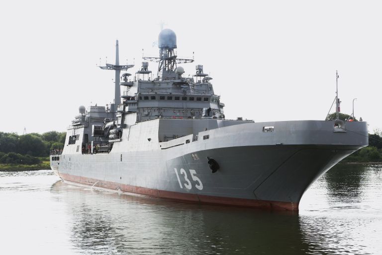 Большой десантный корабль Иван Грен вышел в море на ходовые испытания Большой десантный корабль Иван Грен вышел в море на ходовые испытания