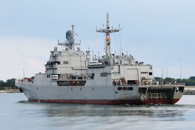 Большой десантный корабль Иван Грен вышел в море на ходовые испытания Большой десантный корабль Иван Грен вышел в море на ходовые испытания