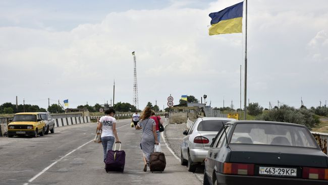 Автомобильный пункт пропуска Джанкой на российско-украинской границе. Архивное фото Автомобильный пункт пропуска Джанкой на российско-украинской границе. Архивное фото