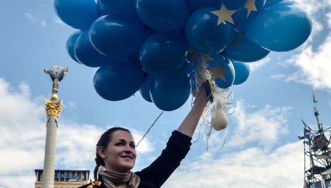 Флешмоб в честь вступления Украины в ЕС.  Архивное фото