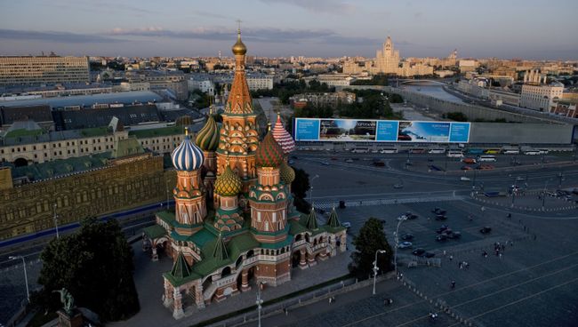 Храм Василия Блаженного на Красной площади. Архивное фото Храм Василия Блаженного на Красной площади. Архивное фото