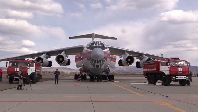 Кадры взлета пропавшего при тушении лесных пожаров под Иркутском Ил-76 Кадры взлета пропавшего при тушении лесных пожаров под Иркутском Ил-76