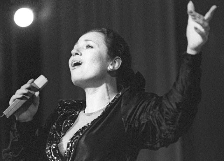 Певица Валентина Толкунова Певица Валентина Толкунова