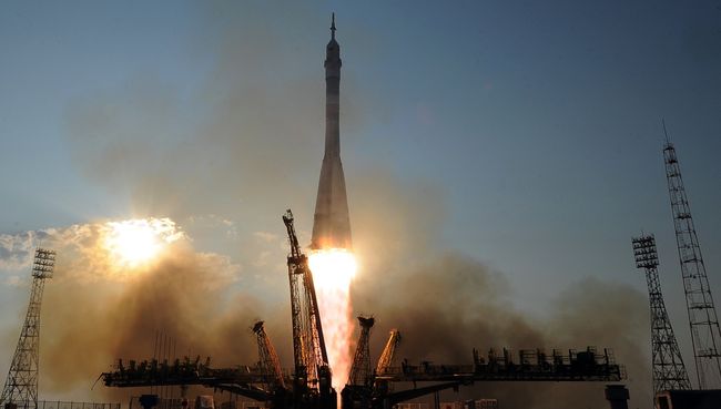 Старт ракеты-носителя Союз-ФГ с транспортным пилотируемым кораблем Союз МС с космодрома Байконур. Архивное фото Старт ракеты-носителя Союз-ФГ с транспортным пилотируемым кораблем Союз МС с космодрома Байконур. Архивное фото
