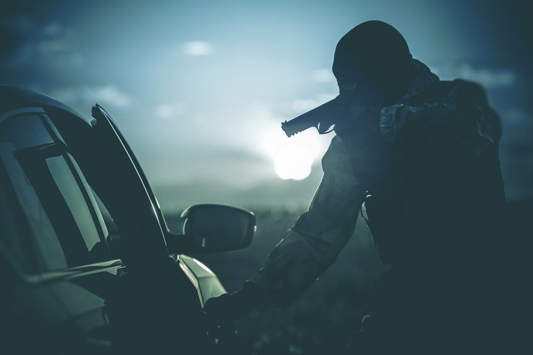 Вооруженное нападение на автомобиль Вооруженное нападение на автомобиль