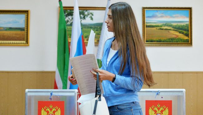 Предварительное голосование за кандидатов от партии Единая Россия, выдвигаемых на выборы в Госдуму. Архивное фото