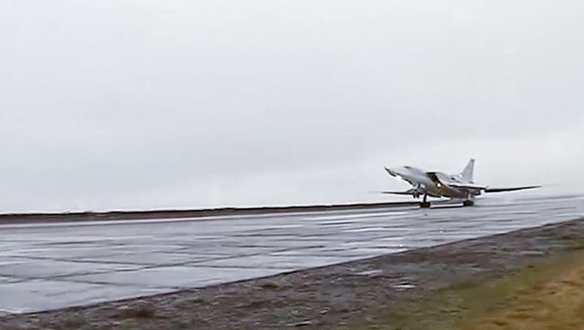 Боевой вылет дальних бомбардировщиков Ту-22М3 по объектам террористов в Сирии