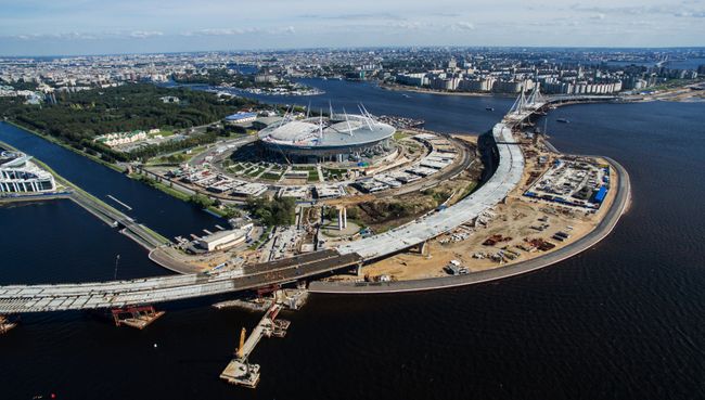Строительство стадиона Зенит-Арена в Санкт-Петербурге. Архивное фото