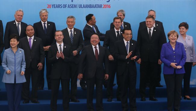 Премьер-министр РФ Д. Медведев на саммите АСЕМ в Монголии