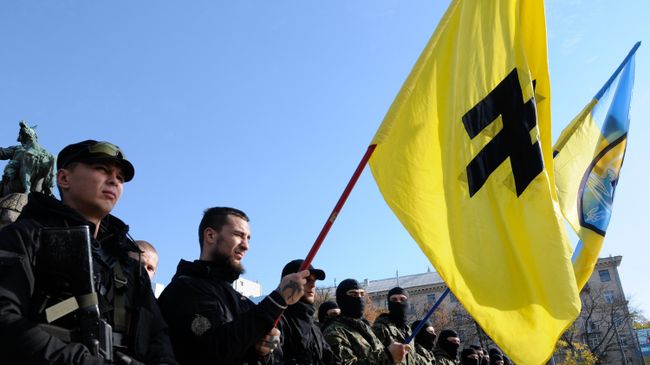 Отправка курсантов полка Азов в зону конфликта на юго-востоке Украины. Архивное фото Отправка курсантов полка Азов в зону конфликта на юго-востоке Украины. Архивное фото
