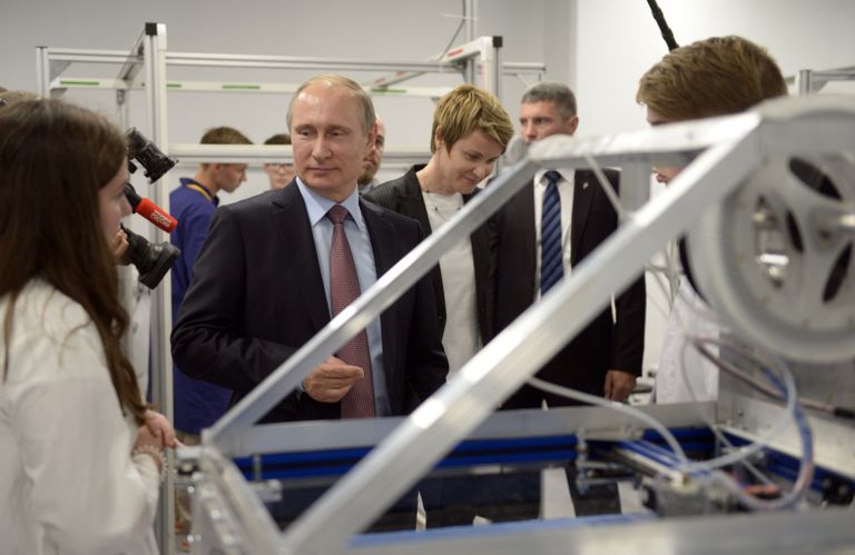 Президент РФ В. Путин посетил образовательный центр Сириус в Сочи Президент РФ В. Путин посетил образовательный центр Сириус в Сочи