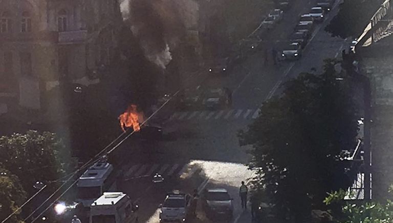 Взрыв автомобиля, в результате которого погиб журналист Павел Шеремет. Киев, Украина. 20 июля 2016 Взрыв автомобиля, в результате которого погиб журналист Павел Шеремет. Киев, Украина. 20 июля 2016