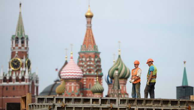 Строительство комплекса Зарядье в Москве. Архивное фото Строительство комплекса Зарядье в Москве. Архивное фото