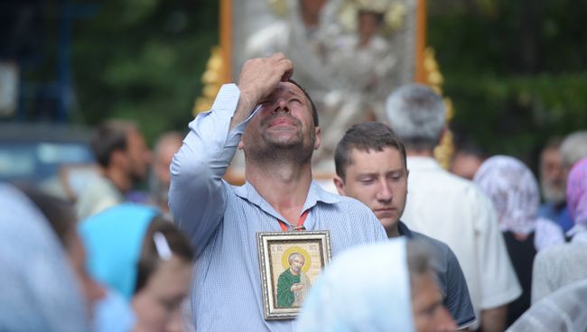 Всеукраинский крестный ход мира, любви и молитвы за Украину заблокирован в Киевской области Всеукраинский крестный ход мира, любви и молитвы за Украину заблокирован в Киевской области