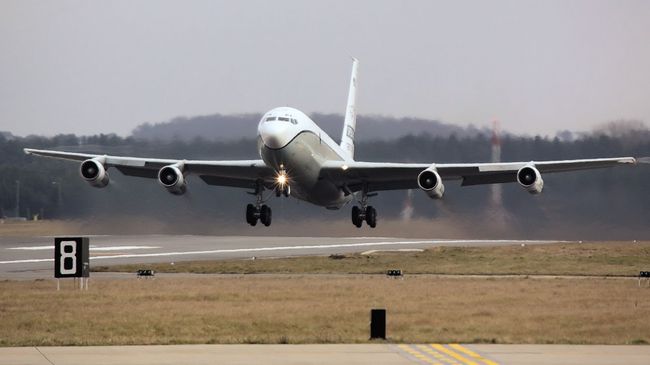 Самолет наблюдения США OC-135B Open Skies. Архивное фото
