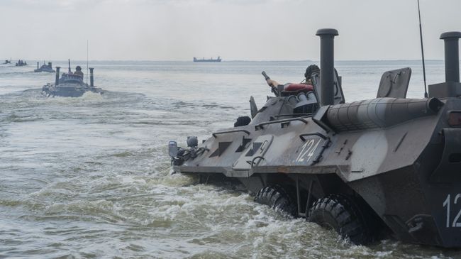Украинские военные во время учений Sea Breeze. Архивное фото