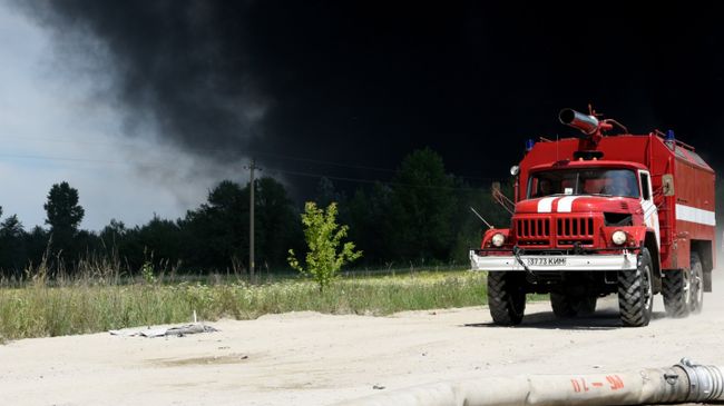 Автомобиль пожарной службы Украины. Архивное фото Автомобиль пожарной службы Украины. Архивное фото
