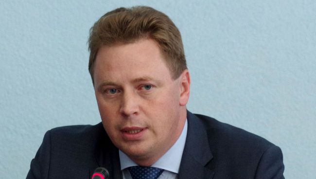 Временно исполняющий обязанности губернатора Севастополя Дмитрий Овсянников. Архивное фото Временно исполняющий обязанности губернатора Севастополя Дмитрий Овсянников. Архивное фото