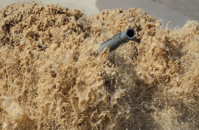 Экипаж танка Т-72Б3 во время прохождения дистанции танкового биатлона на полигоне Алабино Экипаж танка Т-72Б3 во время прохождения дистанции танкового биатлона на полигоне Алабино