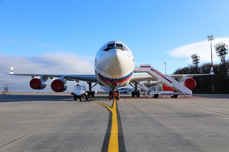 Самолет Ил-96-400 