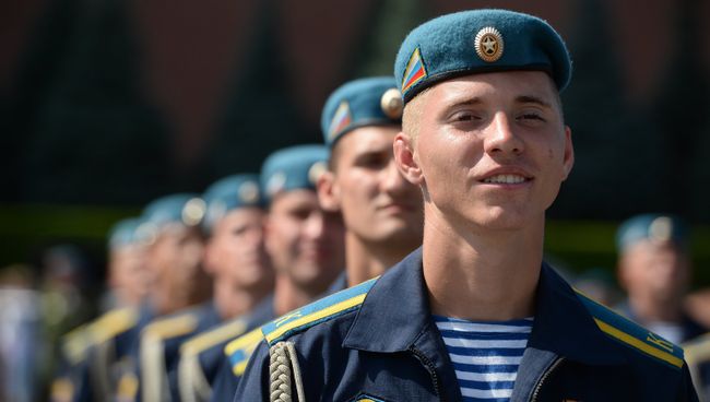 Военнослужащие. Архивное фото Военнослужащие. Архивное фото