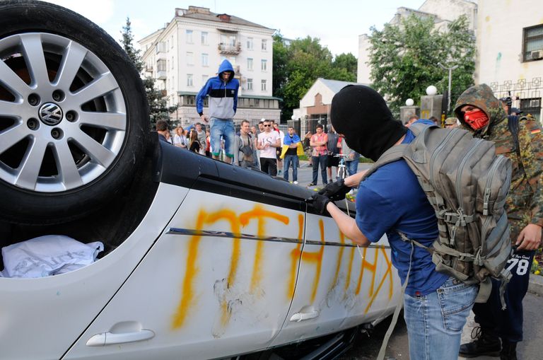 Беспорядки у посольства Российской Федерации в Киеве. 14 июня 2014 года Беспорядки у посольства Российской Федерации в Киеве. 14 июня 2014 года