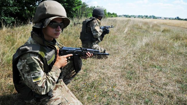 Учения украинских пограничных войск. Архивное фото Учения украинских пограничных войск. Архивное фото