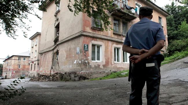Аварийный жилой дом во Владивостоке