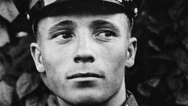 Советский летчик Виктор Талалихин. 1941 год 
