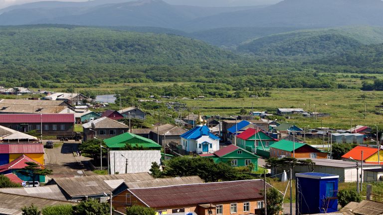 Поселок Курильск на острове Итуруп Поселок Курильск на острове Итуруп